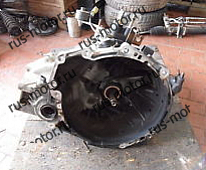 Коробка передач КПП Kia Carnival 1 I 2.9l TDi 93kw 160Tkm M5 Bj. 98-01