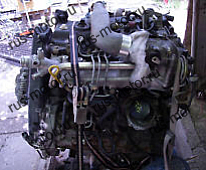 Двигатель Toyota Hilux Мотор 2,5 D4D     Bj.03 ,      85T km,      u Kopf