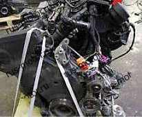 Двигатель VW PASSAT Двигатель - 9499111 - APT / 058100031N - Bj 2000 - 270000 km
